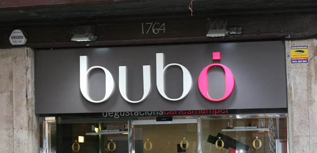 Bubó, Barcelona, Spain – Cake Heaven, Featuring The ‘Big Mac-aroon’
