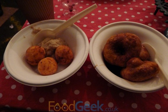 Bunuelos Con Natillas & Picarones