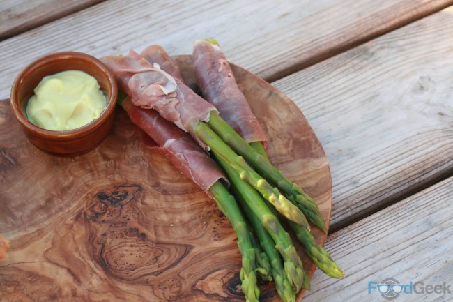 Parma ham wrapped asparagus 