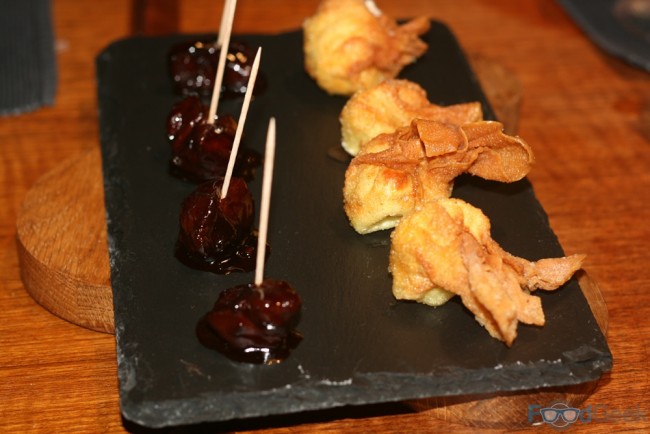 Canapés: Chilli & soy pork cheeks / Cheese, sage & elderflower honey wontons