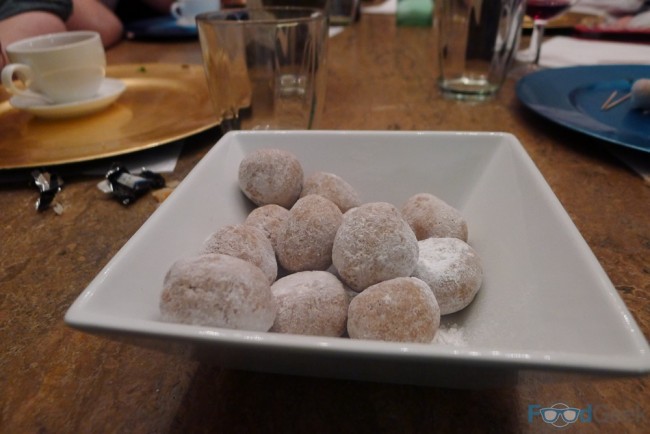 Cinnamon Balls