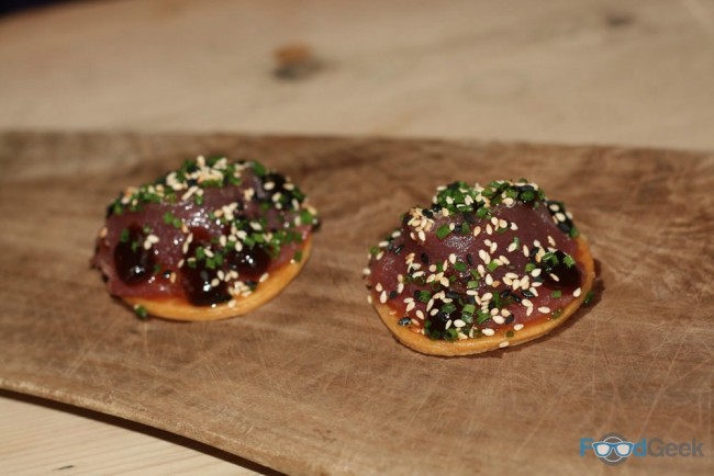 Sashimi Tuna Pizza